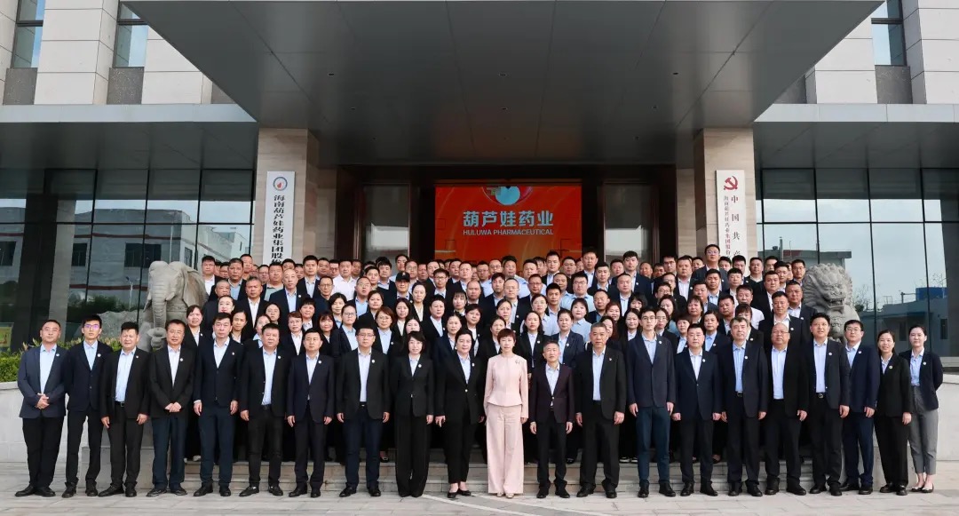 尊龙凯时药业集团：“市场+研发”双轮驱动，，，，，助推企业高质量生长 | 公司新闻 | 尊龙凯时药业