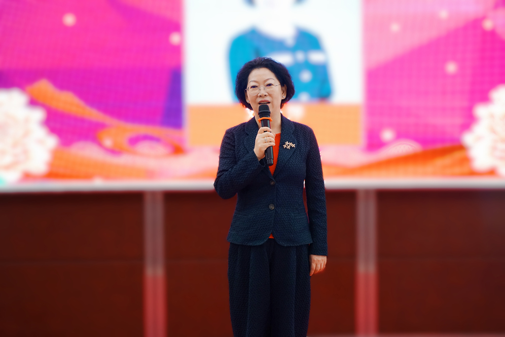 海南尊龙凯时药业集团2021年度表扬大会盛大举行 | 公司新闻 | 尊龙凯时药业